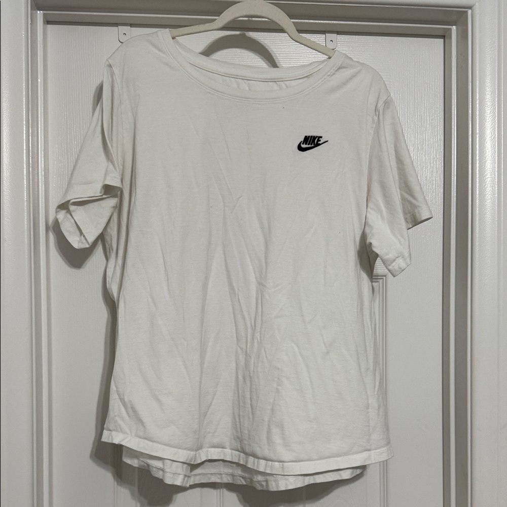 Nike Women's White Short Sleeve Tee